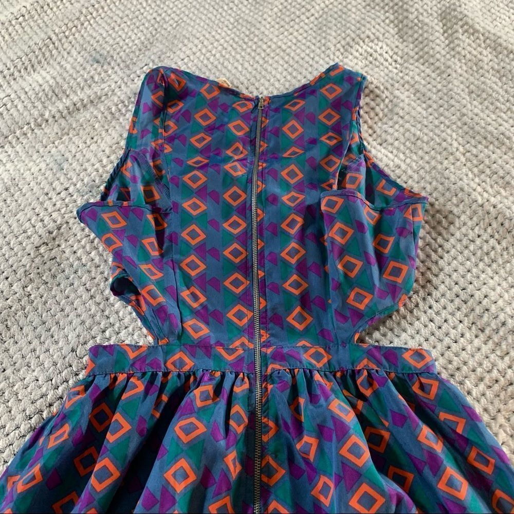 One Clothing cut out dress blue orange purple geometrical size small - Picture 2 of 3